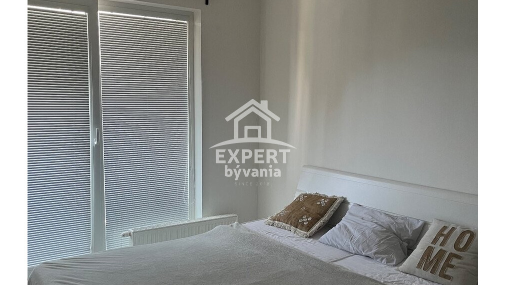 PRIPRAVUJEME - 2 IZBOVY BYT TABÁŇ - PARKOVANIE - ZNALECKY POSUDOK ZDARMA