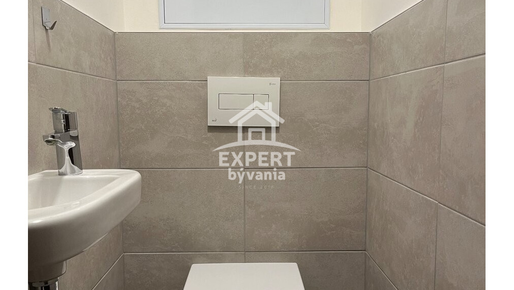 PRIPRAVUJEME - 2 IZBOVY BYT TABÁŇ - PARKOVANIE - ZNALECKY POSUDOK ZDARMA