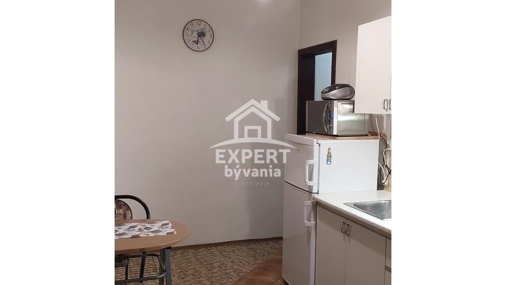 PRIPRAVUJEME - 1 IZBOVY BYT - 42m2 - LOGGIA - KLOKOČINA - POSUDOK ZDARMA