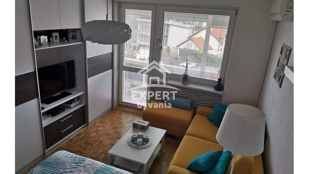 UŽ ČOSKORO - 1 IZBOVÝ BYT - LOGGIA - SKVEA LOKALITA - POSUDOK ZDARMA