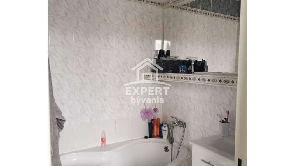 UŽ ČOSKORO - 1 IZBOVÝ BYT - LOGGIA - SKVEA LOKALITA - POSUDOK ZDARMA