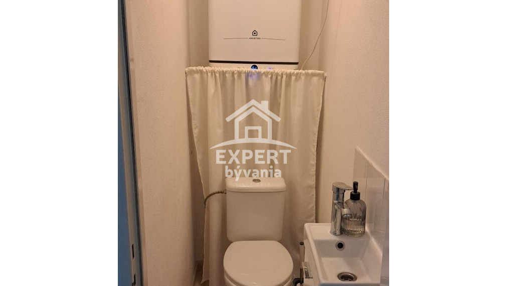 UŽ ČOSKORO - 1 IZBOVÝ BYT - LOGGIA - SKVEA LOKALITA - POSUDOK ZDARMA