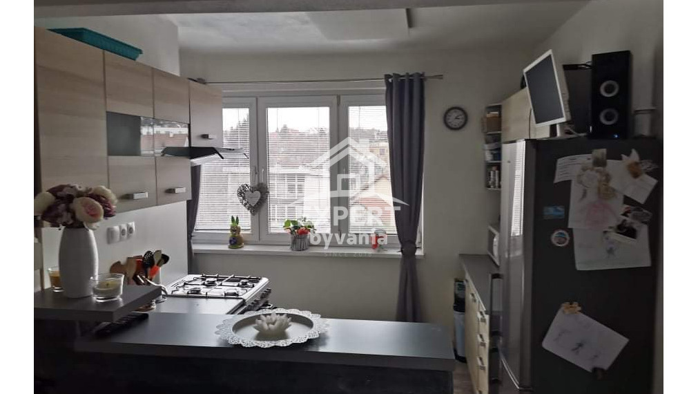 UŽ ČOSKORO - 1 IZBOVÝ BYT - LOGGIA - SKVEA LOKALITA - POSUDOK ZDARMA