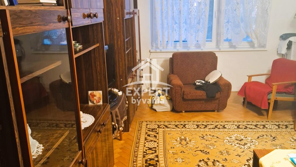 2 IZBOVÝ BYT - 64m2 - POV STAV - HYPO SERVIS A POSUDOK V CENE