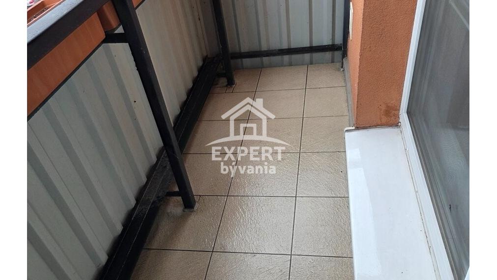 1 IZBOVY BYT - 38m2 - MUŠKÁT - HYPO SERVIS A POSUDOK V CENE