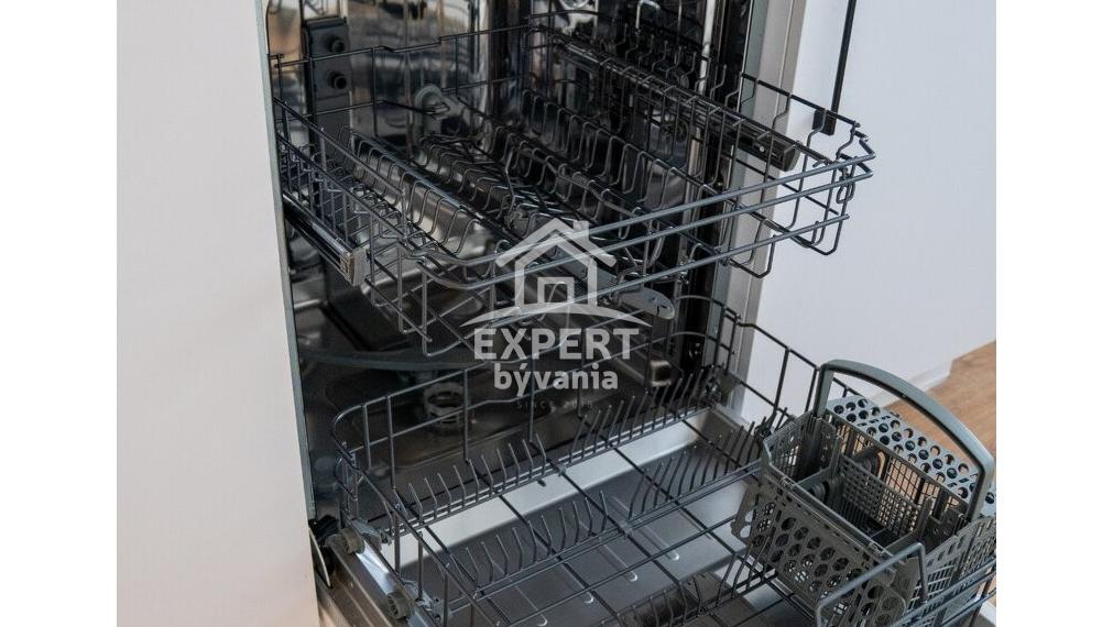 PRIPRAVUJEME - 3 IZBOVY BYT - 63m2 - KOMPLETKA - HYPO SERVIS A POSUDOK V CENE