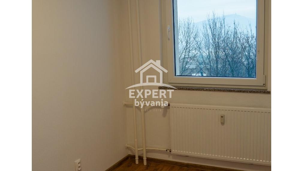 PRIPRAVUJEME - 3 IZBOVY BYT - 63m2 - KOMPLETKA - HYPO SERVIS A POSUDOK V CENE