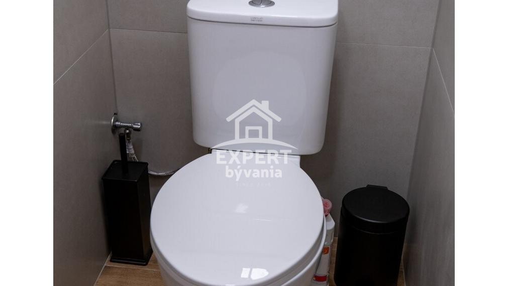 PRIPRAVUJEME - 3 IZBOVY BYT - 63m2 - KOMPLETKA - HYPO SERVIS A POSUDOK V CENE