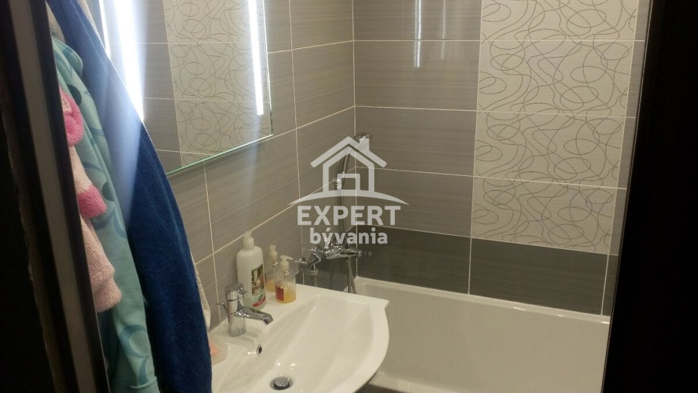 4 IZBOVY BYT - 88m2 - SNP - KOMPLETKA - HYPO SERVIS A POSUDOK V CENE