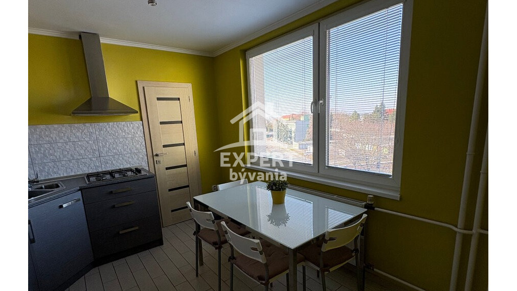 PRIPRAVUJEME - 2 IZBOVY BYT - TOP LOKALITA - DÁVNEJŠIA KOMPLETKA - TOP STAV - POSUDOK ZDARMA