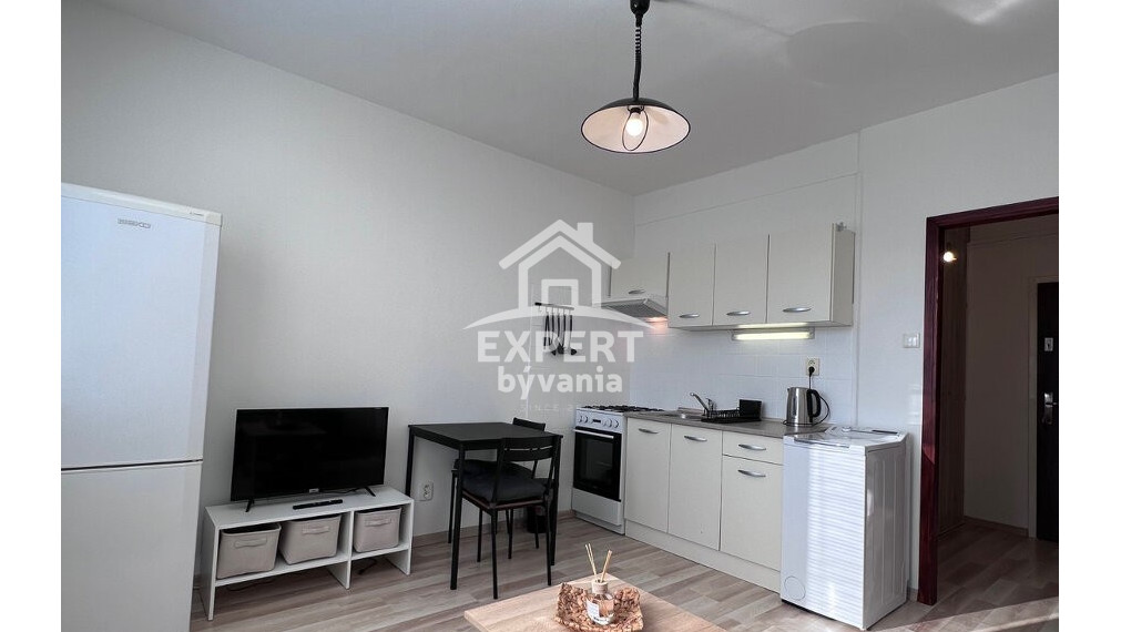 1 IZBOVY BYT - 37m2 - KLOKOCINA - SKORO KOMPLETKA - HYPOTEKA - POSUDOK A POISTENIE ZDARMA