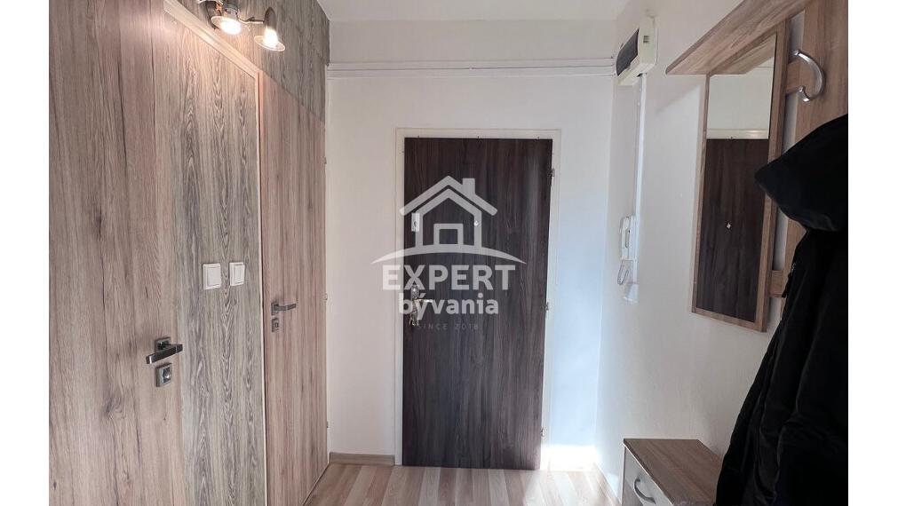 1 IZBOVY BYT - 37m2 - KLOKOCINA - SKORO KOMPLETKA - HYPOTEKA - POSUDOK A POISTENIE ZDARMA