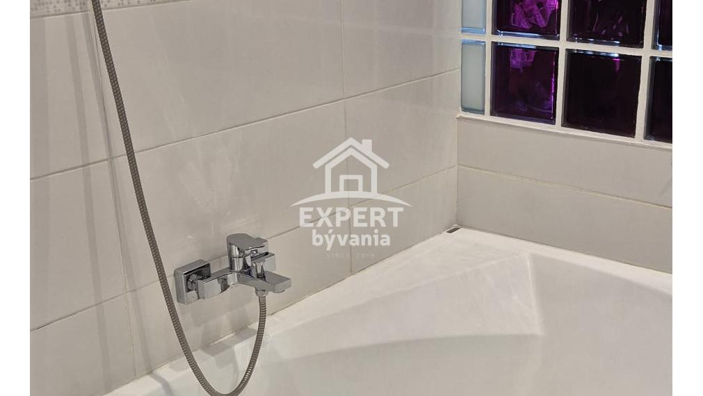 Moderný 2-izbový byt po kompletnej rekonštrukcii s balkónom – vyhľadávaná lokalita Záhonok