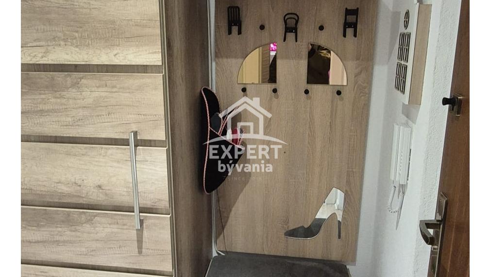 Moderný 2-izbový byt po kompletnej rekonštrukcii s balkónom – vyhľadávaná lokalita Záhonok