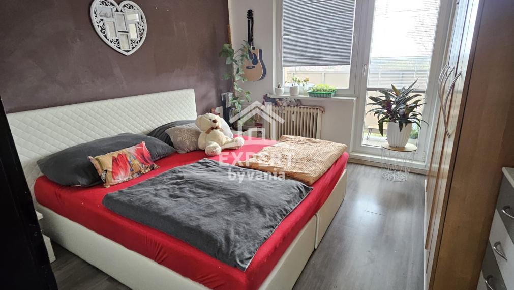 Predaj 3-izbového bytu s 2 balkónmi – Bratislavská, Holíč, 72 m² - Hypotéka Posudok a Poistenie v cene