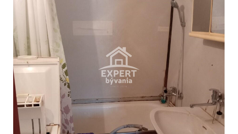 3 IZBOVY BYT - 78m2 - POVODNY STAV - BALKON - HYPOTEKA - POSUDOK A POISTENIE ZDARMA