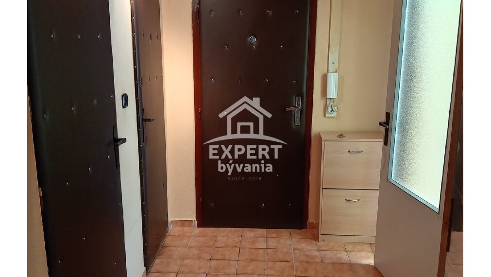 3 IZBOVY BYT - 78m2 - POVODNY STAV - BALKON - HYPOTEKA - POSUDOK A POISTENIE ZDARMA