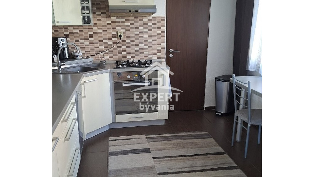 3-izbový byt v centre mesta, 80 m², kompletná rekonštrukcia / servis bonus 1000 EUR zdarma