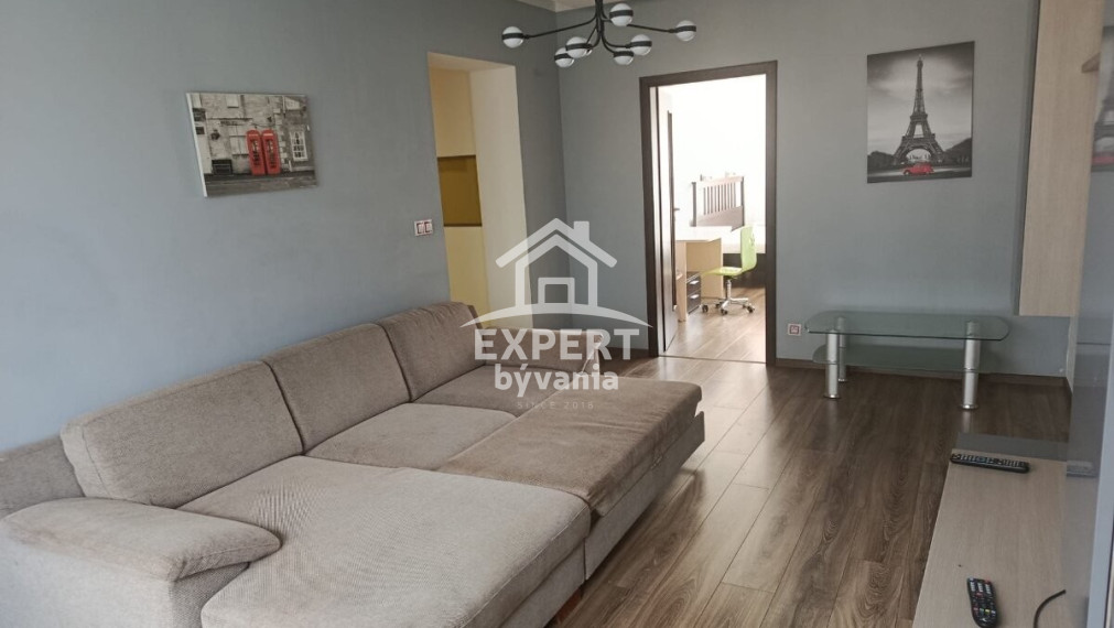 PRIPRAVUJEME DO PREDAJA | Štýlový 2-izbový byt po rekonštrukcii – centrum mesta, Štúrova ulica