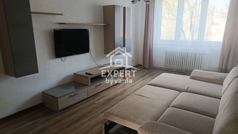 PRIPRAVUJEME DO PREDAJA | Štýlový 2-izbový byt po rekonštrukcii – centrum mesta, Štúrova ulica