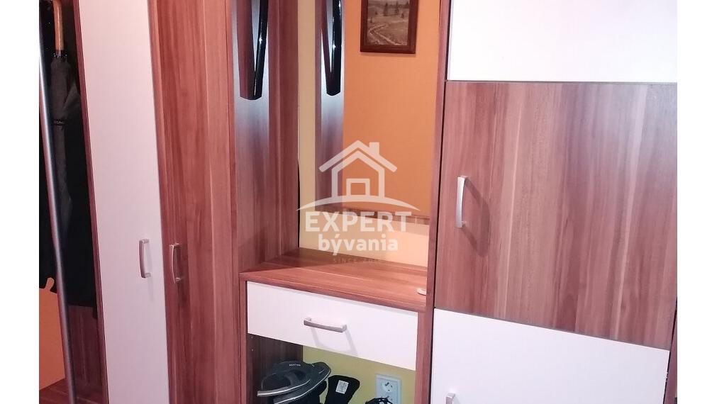 🏡 1-izbový byt na predaj – Nové Zámky - rekonštrukcia - zariadené