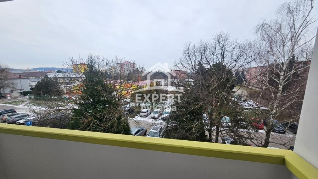 Predaj 2-izbového bytu s balkónom – Mazúrova, Skalica, 63 m² - Hypotéka - Posudok a poistenie v cene