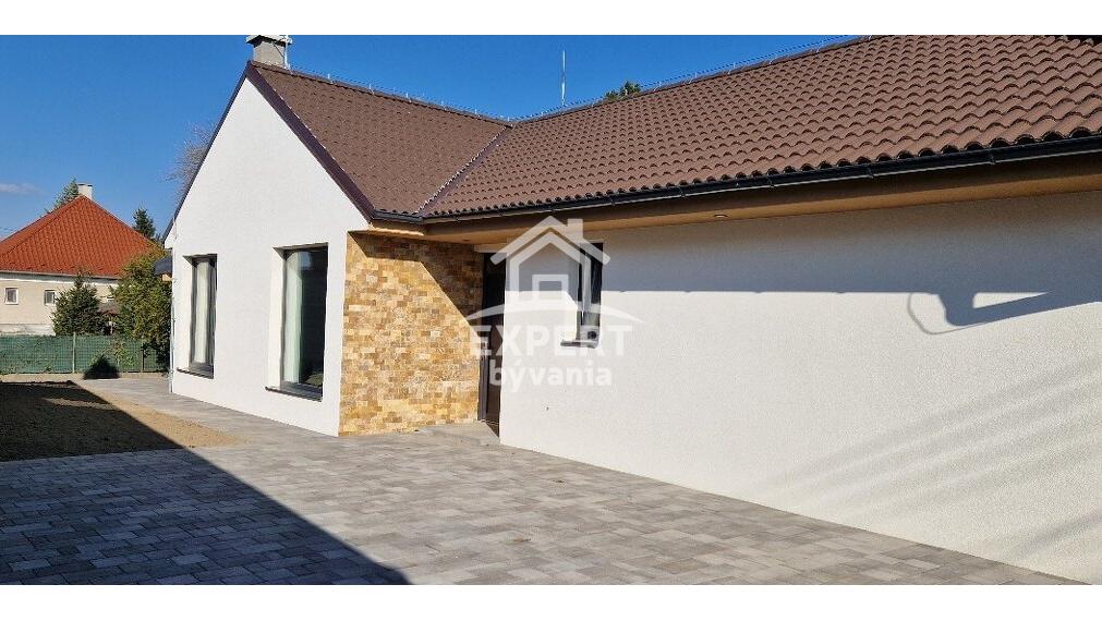 EXKLUZÍVNE | Moderný 3-izbový bungalov v obci Jahodná – novostavba pripravená na dokončenie podľa vašich predstáv