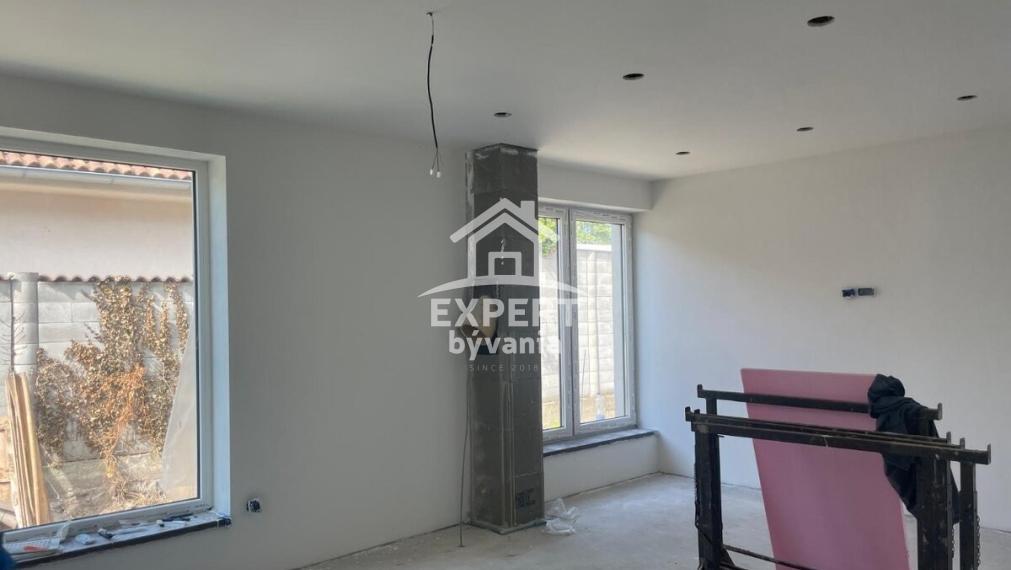 EXKLUZÍVNE | Moderný 3-izbový bungalov v obci Jahodná – novostavba pripravená na dokončenie podľa vašich predstáv