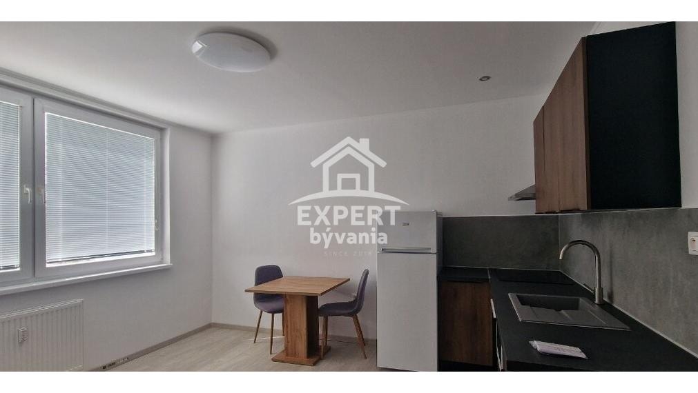 1 IZBOVY BYT - 37m2 - KOMPLETKA - SOTINA - HYPO SERVIS A POSUDOK V CENE