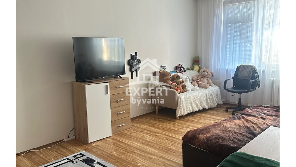 2 IZBOVY BYT - 76m2 - PRI KASTIELI - BEZ VYTAHU - HYPO SERVIS A POSUDOK V CENE