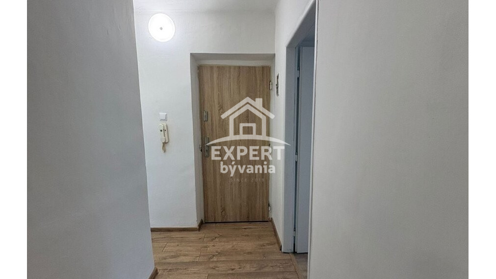 2-izbový byt po vkusnej rekonštrukcii – 55 m²