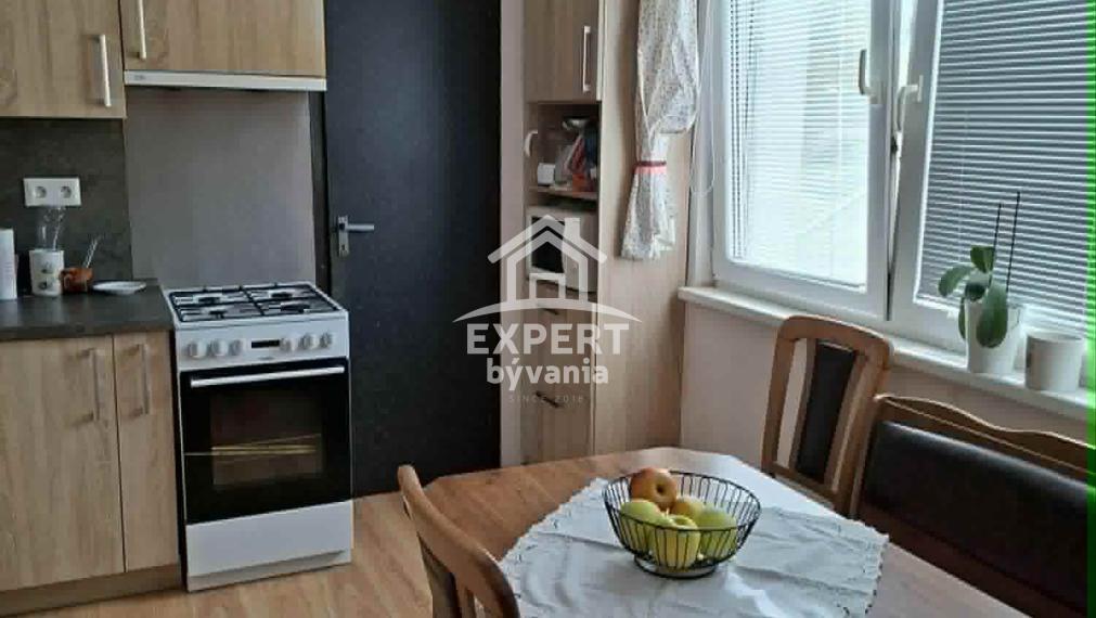 3-izbový byt po čiastočnej rekonštrukcii vo vyhľadávanej lokalite ulice Daniela Rapanta