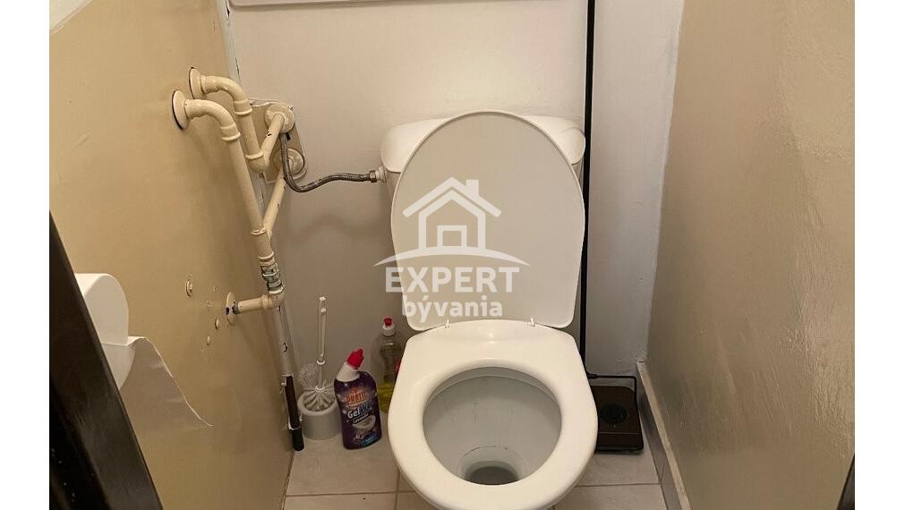 🏡 3-izbový byt na predaj – 64m2 - fajn obývateľný stav