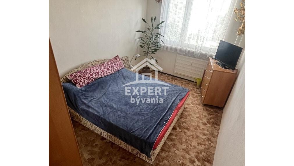 Predaj priestranný 3-izbový byt s balkónom I 80m2 I lokalita ulice 1 mája