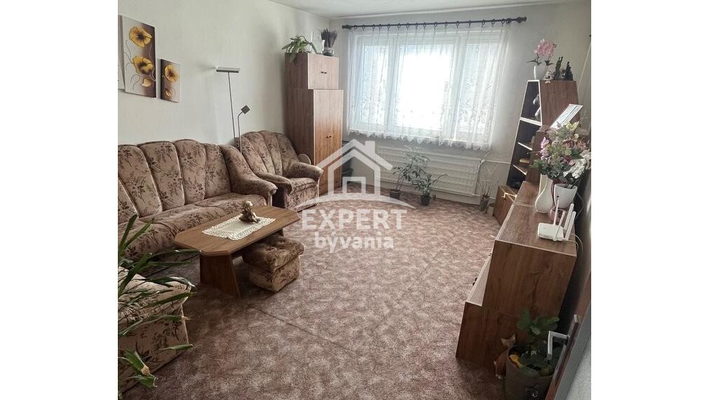Predaj priestranný 3-izbový byt s balkónom I 80m2 I lokalita ulice 1 mája