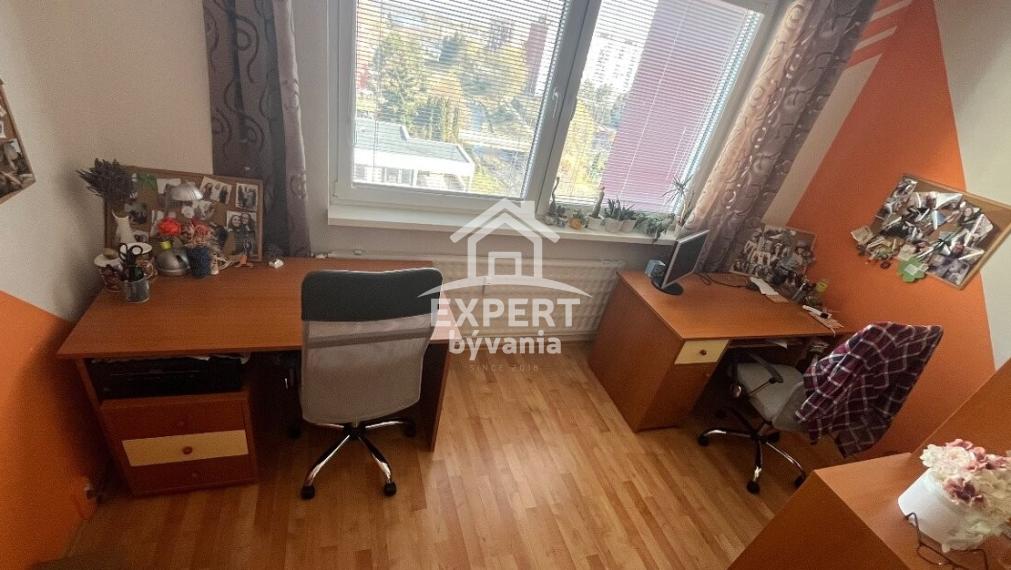 Predaj priestranný 3-izbový byt s balkónom I 80m2 I lokalita ulice 1 mája