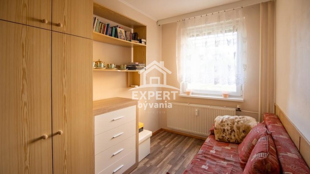 Na predaj kompletne zariadený 2-izbový byt na obľúbenej ulici I 46m2 I kompletka I zariadené