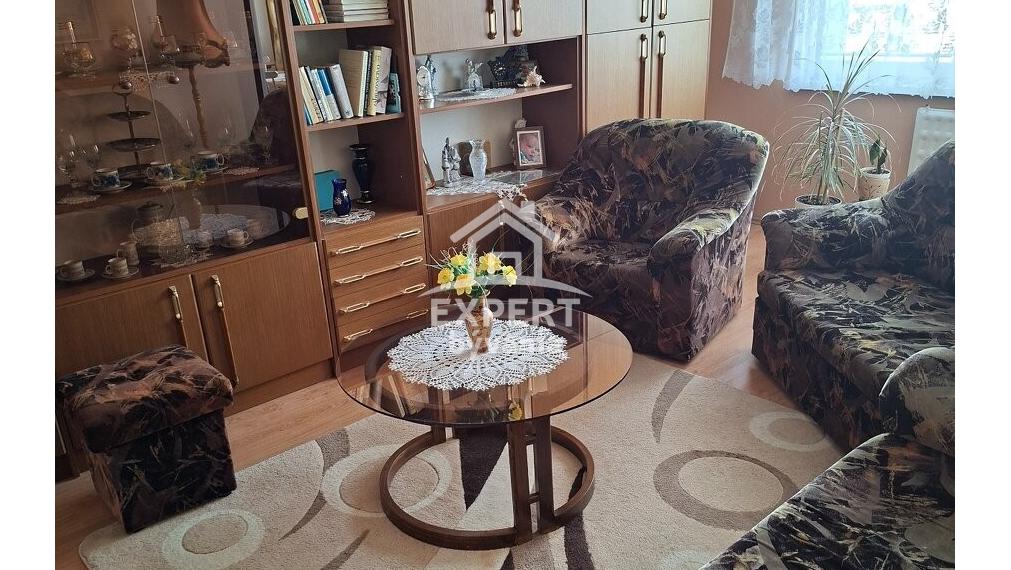 Na predaj veľký 3-izbový byt s balkónom v Šahách