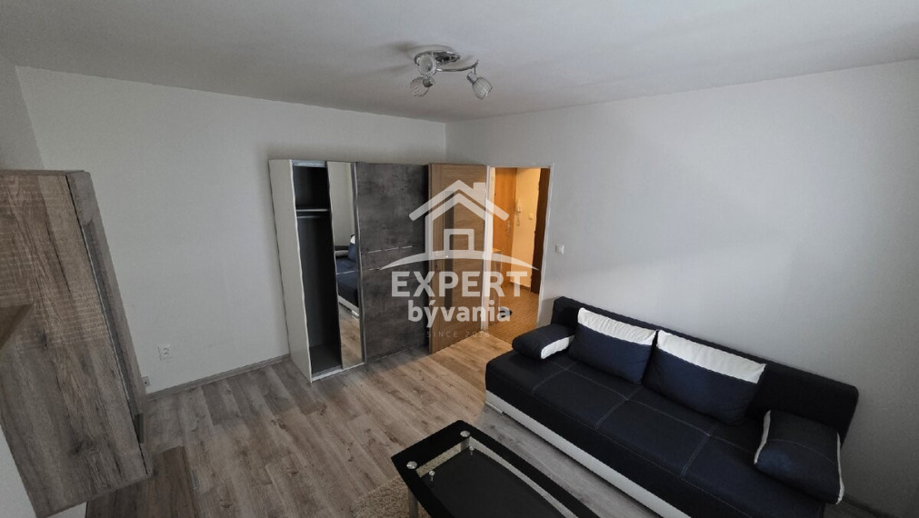 🏡 Na predaj kompletne zrekonštruovaný a plne zariadený 1-izbový byt – stačí sa nasťahovať!