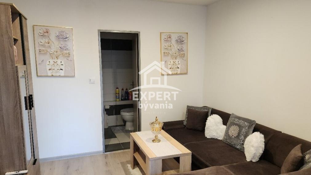 🏡 Na predaj kompletne zrekonštruovaný a zariadený 2-izbový byt v centre Prešova