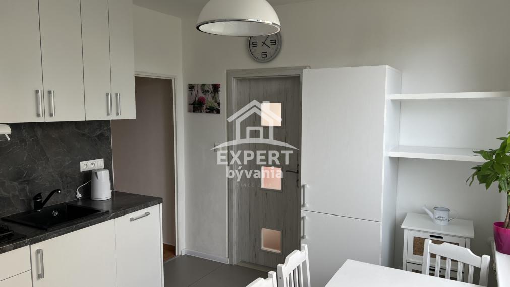 Na predaj: Priestranný 4-izbový byt na Chrenovej, 88 m² I finančný servis a posudok zdarma
