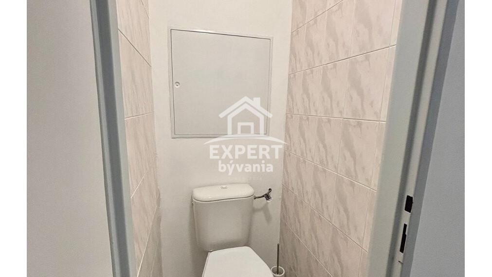 🏡 Na predaj krásny a moderne zariadený 2-izbový byt s balkónom a veľkou pivnicou