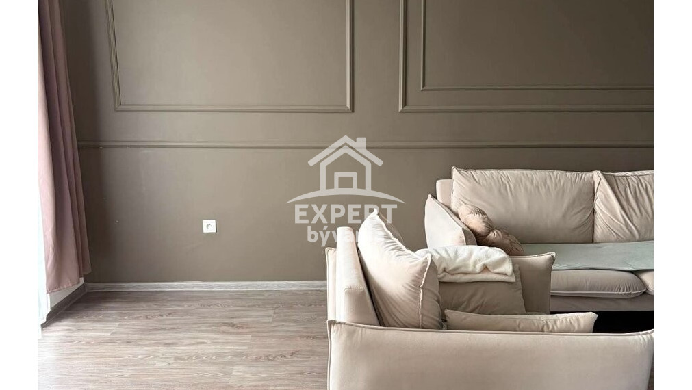 NA PREDAJ – 3-izbový zateplený byt s balkónom na Hradnej
