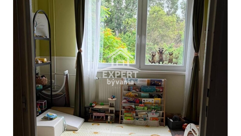 NA PREDAJ – 3-izbový zateplený byt s balkónom na Hradnej