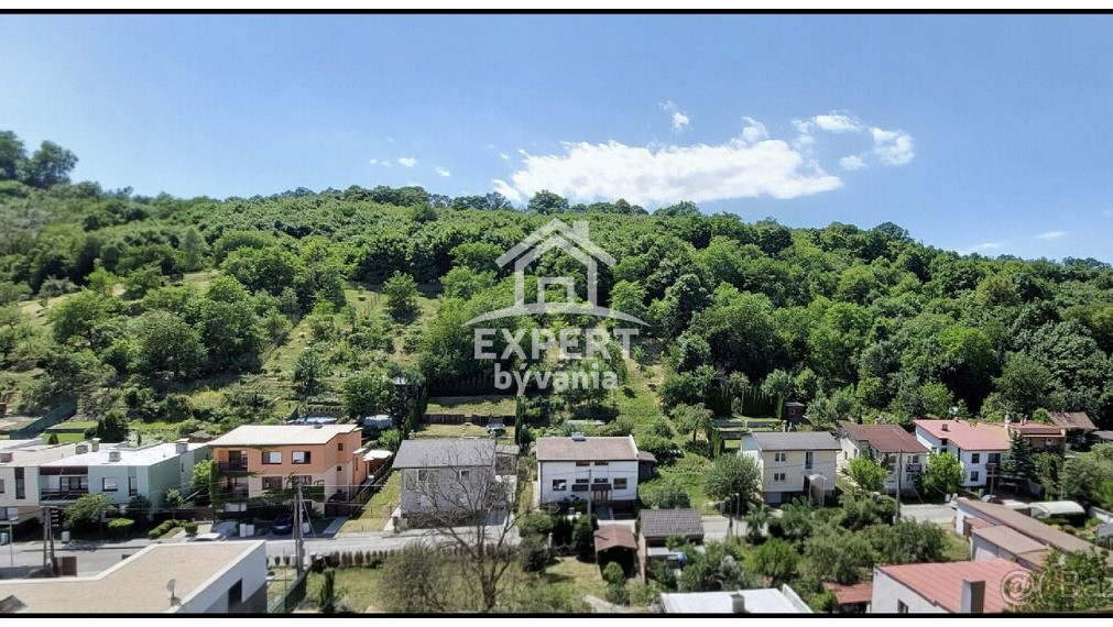 Na predaj útulný a kompletne zariadený 1-izbový byt – 36 m²
