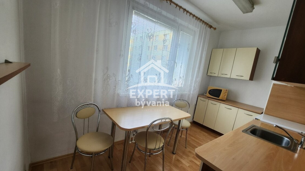 🏡 PRIPRAVUJEME NA PREDAJ | Priestranný 2-izbový byt na sídlisku Sekčov