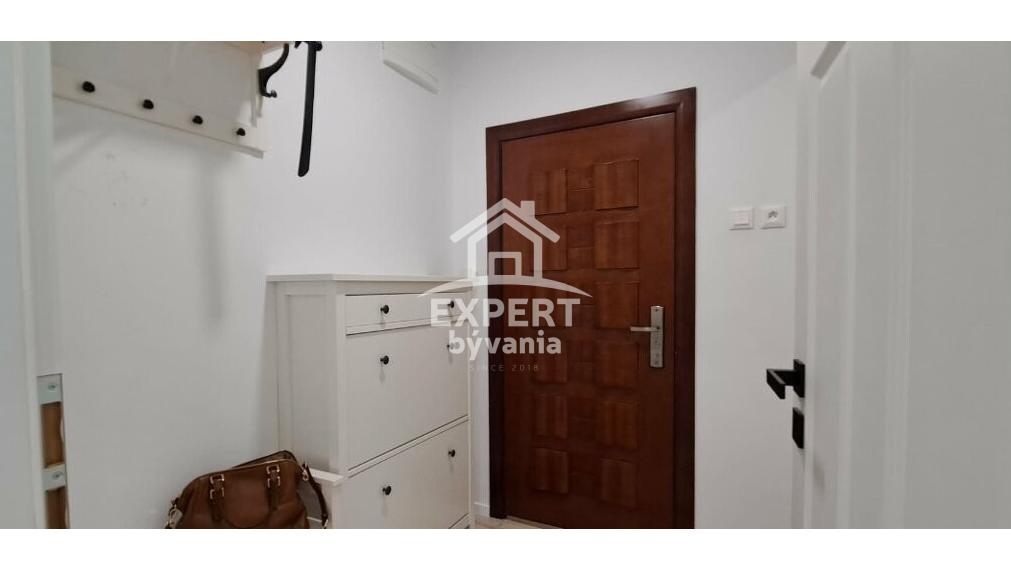 PRIPRAVUJEME na predaj veľký 2-izbový tehlový byt po kompletnej rekonštrukcii – Trnava, Prednádražie