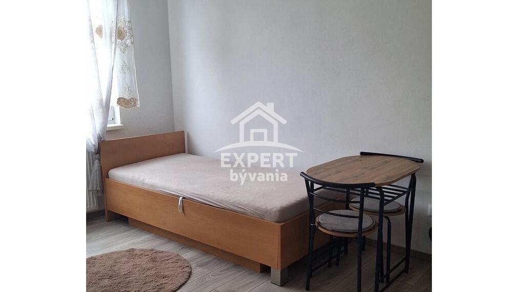 Na predaj kompletne zrekonštruovaná garsónka v centre mesta – 19 m²