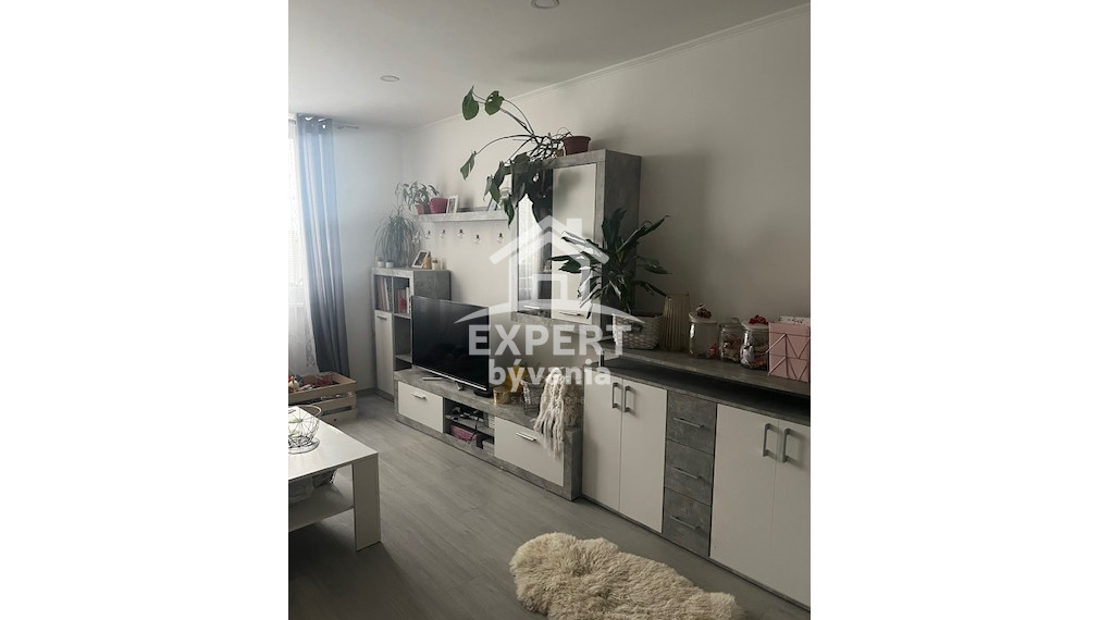 🏡 NA PREDAJ – PRIESTRANNÝ 3,5-IZBOVÝ BYT V SEREDI