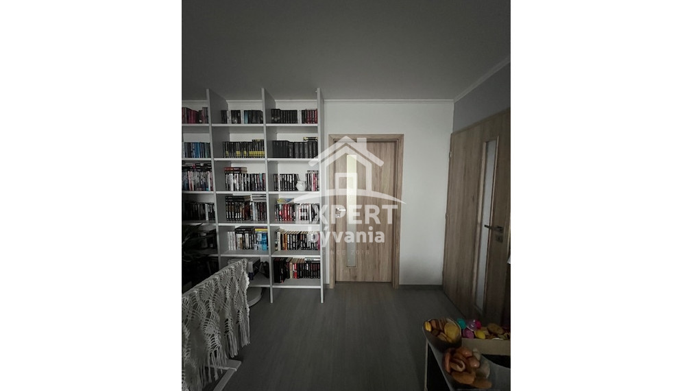 🏡 NA PREDAJ – PRIESTRANNÝ 3,5-IZBOVÝ BYT V SEREDI